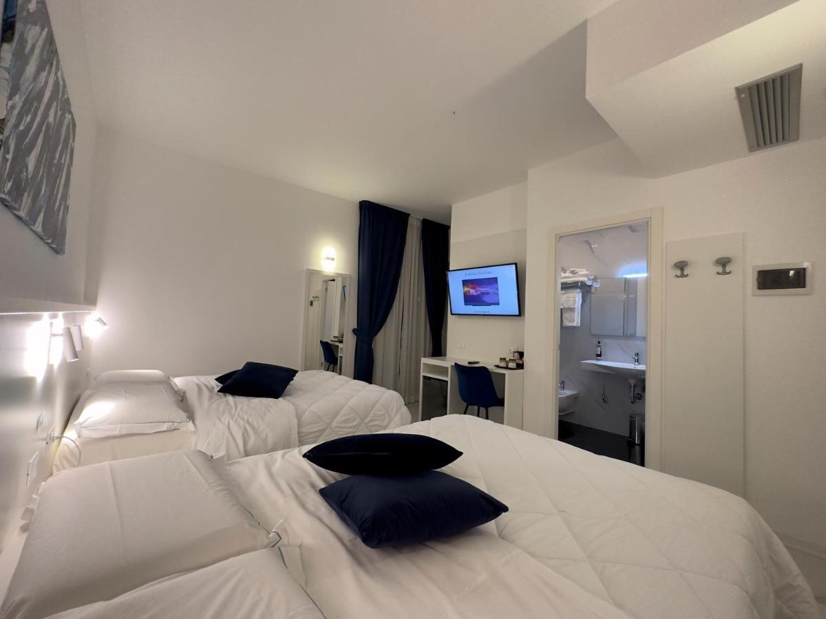 Hotel Smart Cruise Civitavecchia Exterior foto